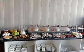 Nur Makon Hotel
